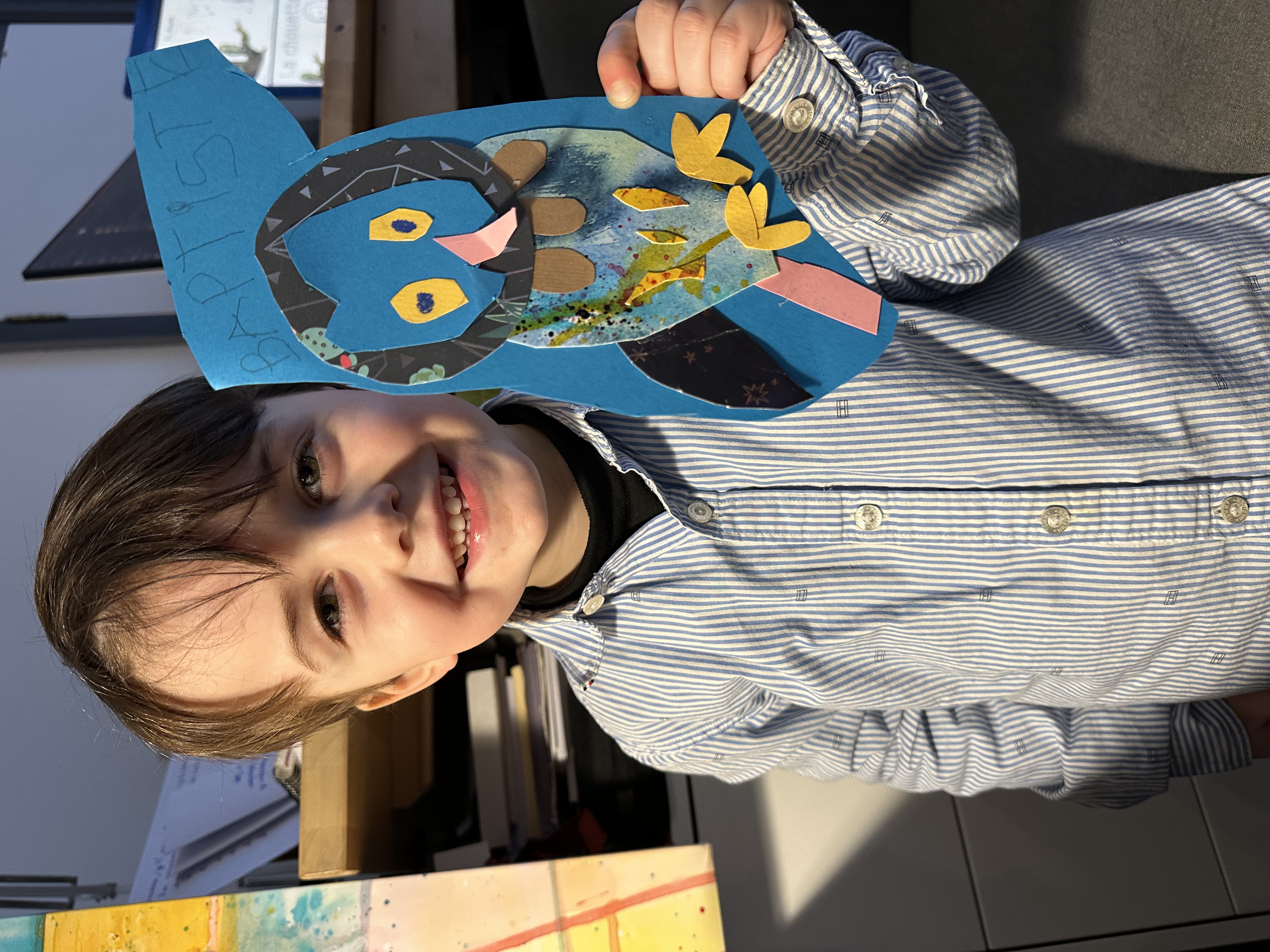 Collage d'une Chouette hulotte par Baptiste 5 ans lors d'un atelier créatif