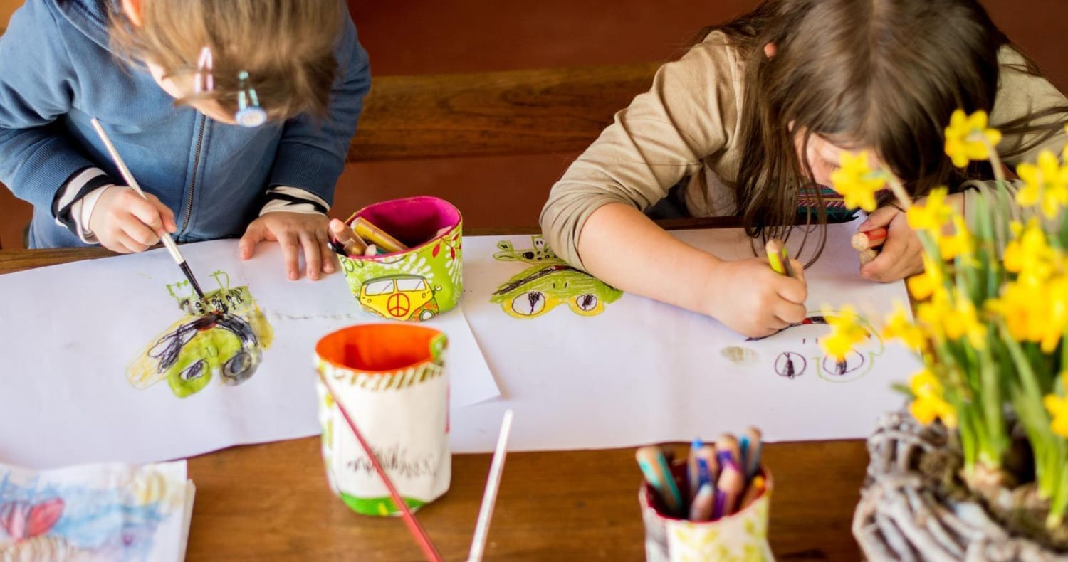 Atelier de dessin sur la grenouille verte réalisé par Eluney et Julie, 6 ans