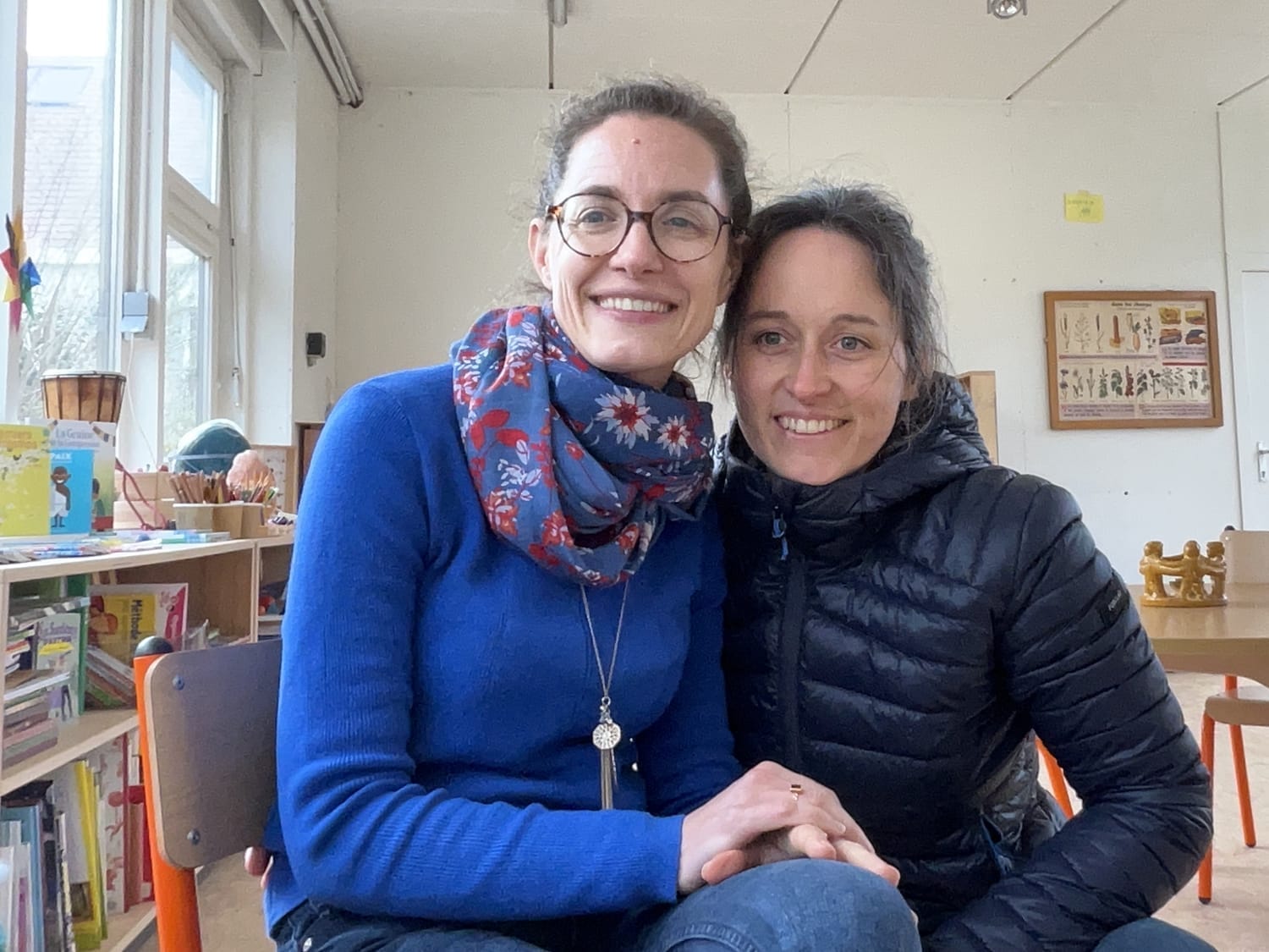 Christine et Laetitia après une belle journée au potager avec les enfants