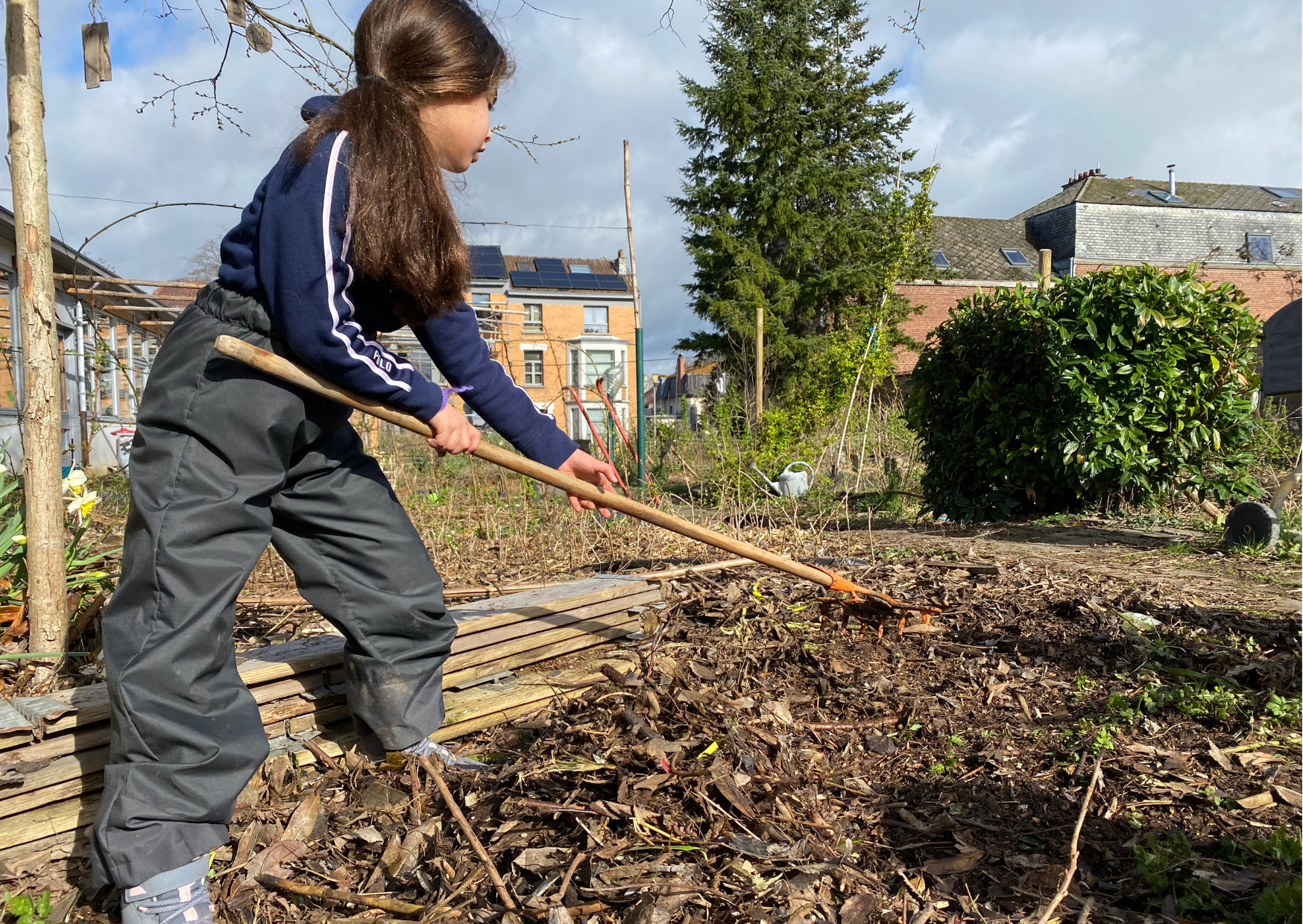 Une école dans le potager